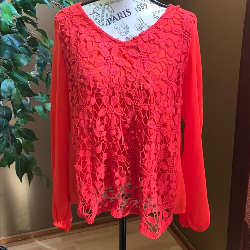 Blouse with lace panel In front and open back